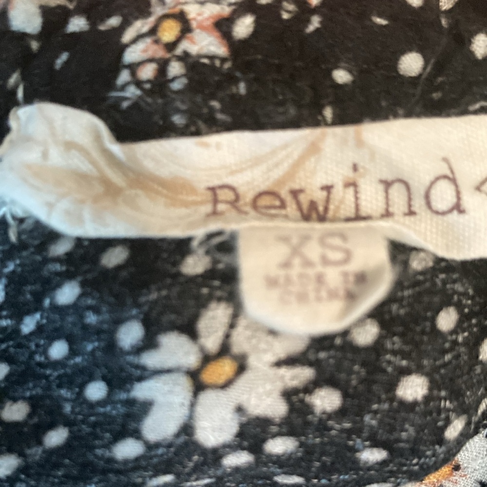 Rewind Daisy Print Top - Picture 2 of 3